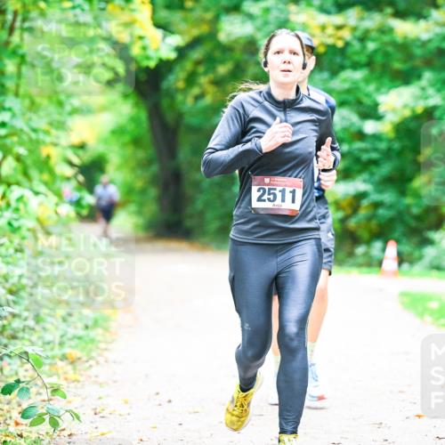 12.10.2025 - Bramfelder Halbmarathon 2025 Dr. Thomas Lammeyer http://msf.ph/oto/9360135 12.10.2025 11:10:47 Laufen 2511 meine-sportfotos.de