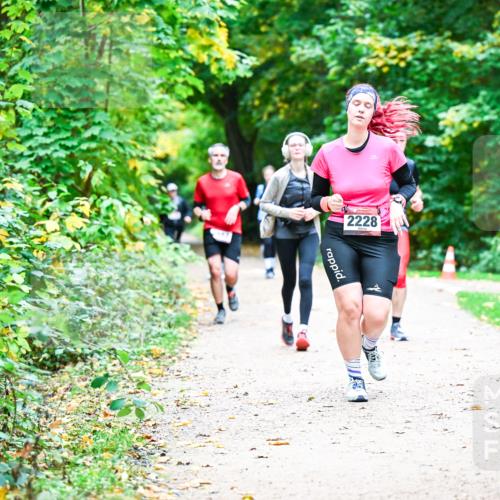 12.10.2025 - Bramfelder Halbmarathon 2025 Dr. Thomas Lammeyer http://msf.ph/oto/9360206 12.10.2025 11:11:12 Laufen 2228 meine-sportfotos.de