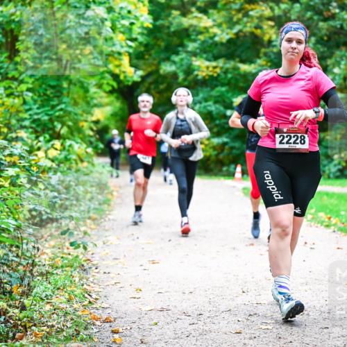 12.10.2025 - Bramfelder Halbmarathon 2025 Dr. Thomas Lammeyer http://msf.ph/oto/9360221 12.10.2025 11:11:14 Laufen 2228 meine-sportfotos.de