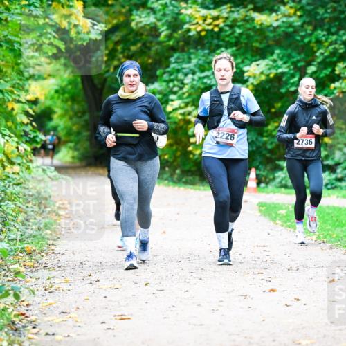 12.10.2025 - Bramfelder Halbmarathon 2025 Dr. Thomas Lammeyer http://msf.ph/oto/9360266 12.10.2025 11:11:21 Laufen 2226, 2736 meine-sportfotos.de
