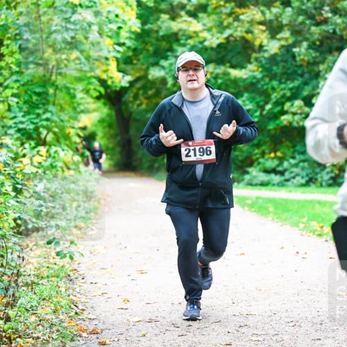 12.10.2025 - Bramfelder Halbmarathon 2025 Dr. Thomas Lammeyer http://msf.ph/oto/9360299 12.10.2025 11:11:27 Laufen 2196, 2281 meine-sportfotos.de