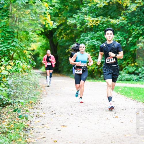 12.10.2025 - Bramfelder Halbmarathon 2025 Dr. Thomas Lammeyer http://msf.ph/oto/9360334 12.10.2025 11:11:41 Laufen 2563, 2714 meine-sportfotos.de