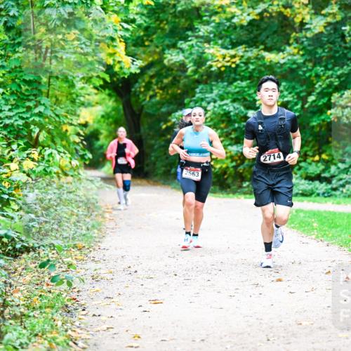 12.10.2025 - Bramfelder Halbmarathon 2025 Dr. Thomas Lammeyer http://msf.ph/oto/9360335 12.10.2025 11:11:41 Laufen 2714, 2563 meine-sportfotos.de