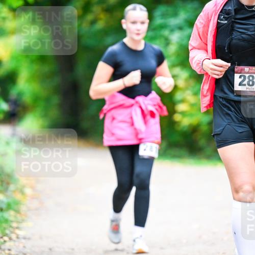 12.10.2025 - Bramfelder Halbmarathon 2025 Dr. Thomas Lammeyer http://msf.ph/oto/9360375 12.10.2025 11:11:50 Laufen 34, 2820 meine-sportfotos.de