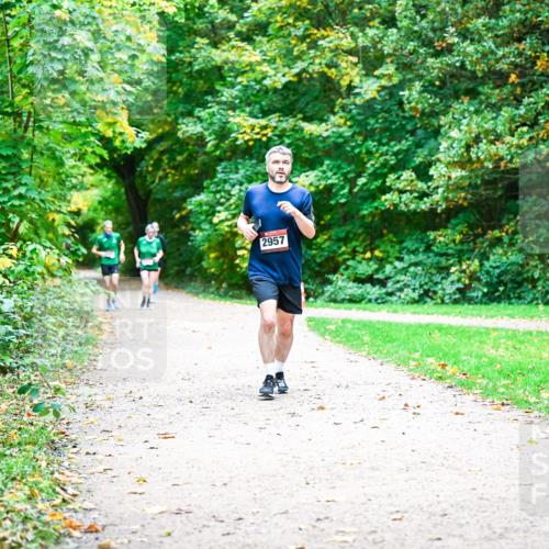 12.10.2025 - Bramfelder Halbmarathon 2025 Dr. Thomas Lammeyer http://msf.ph/oto/9360405 12.10.2025 11:12:13 Laufen 2957 meine-sportfotos.de