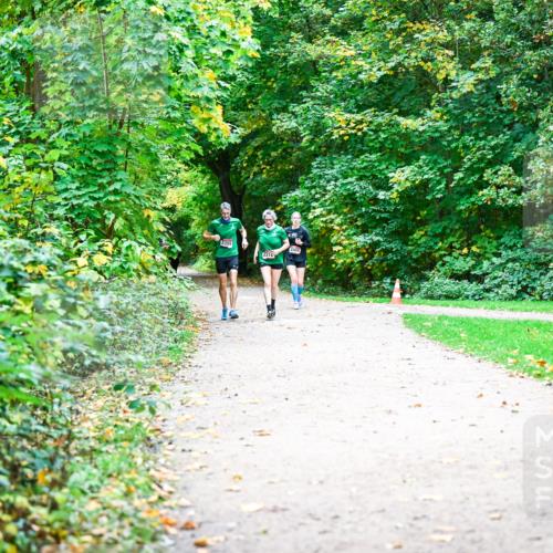 12.10.2025 - Bramfelder Halbmarathon 2025 Dr. Thomas Lammeyer http://msf.ph/oto/9360420 12.10.2025 11:12:16 Laufen 2355, 231, 2809 meine-sportfotos.de