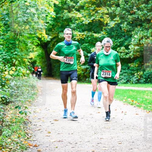 12.10.2025 - Bramfelder Halbmarathon 2025 Dr. Thomas Lammeyer http://msf.ph/oto/9360466 12.10.2025 11:12:24 Laufen 2355, 2318 meine-sportfotos.de