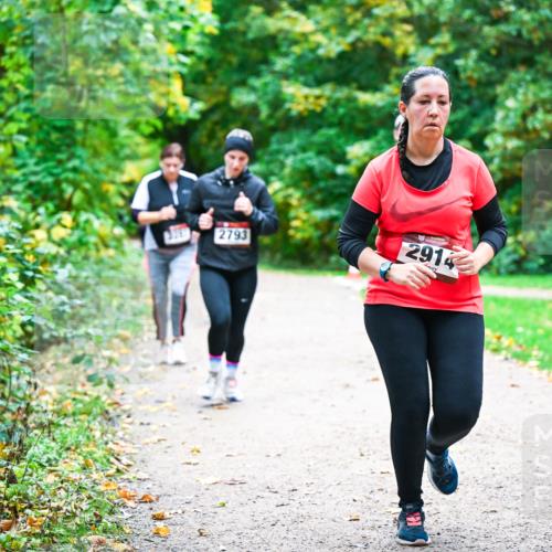 12.10.2025 - Bramfelder Halbmarathon 2025 Dr. Thomas Lammeyer http://msf.ph/oto/9360529 12.10.2025 11:12:45 Laufen 2793, 2914 meine-sportfotos.de