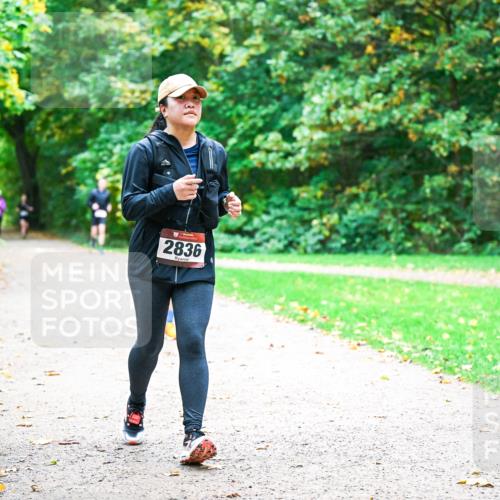 12.10.2025 - Bramfelder Halbmarathon 2025 Dr. Thomas Lammeyer http://msf.ph/oto/9360550 12.10.2025 11:12:51 Laufen 2836 meine-sportfotos.de
