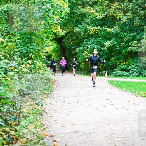 12.10.2025 - Bramfelder Halbmarathon 2025 Dr. Thomas Lammeyer http://msf.ph/oto/9360564 12.10.2025 11:12:55 Laufen 2850 meine-sportfotos.de