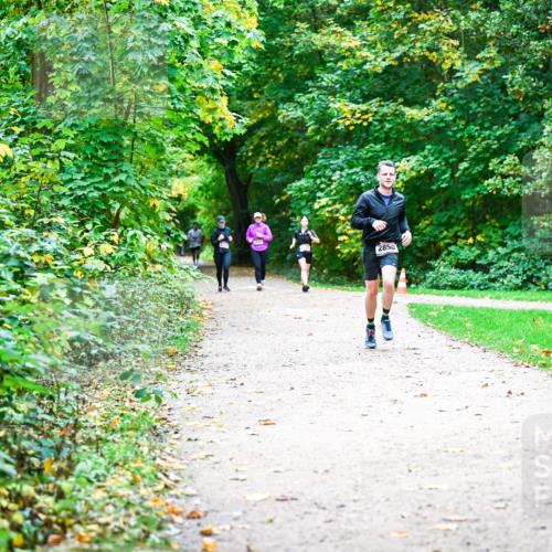 12.10.2025 - Bramfelder Halbmarathon 2025 Dr. Thomas Lammeyer http://msf.ph/oto/9360574 12.10.2025 11:12:56 Laufen 2850 meine-sportfotos.de