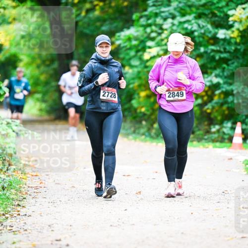 12.10.2025 - Bramfelder Halbmarathon 2025 Dr. Thomas Lammeyer http://msf.ph/oto/9360590 12.10.2025 11:13:04 Laufen 2728, 2849 meine-sportfotos.de