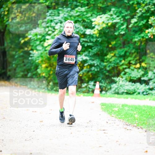 12.10.2025 - Bramfelder Halbmarathon 2025 Dr. Thomas Lammeyer http://msf.ph/oto/9360682 12.10.2025 11:13:25 Laufen 2445 meine-sportfotos.de