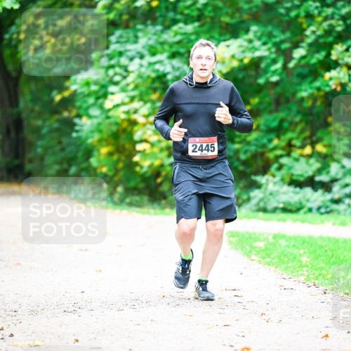 12.10.2025 - Bramfelder Halbmarathon 2025 Dr. Thomas Lammeyer http://msf.ph/oto/9360687 12.10.2025 11:13:25 Laufen 2445 meine-sportfotos.de