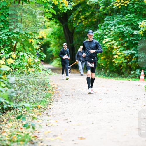 12.10.2025 - Bramfelder Halbmarathon 2025 Dr. Thomas Lammeyer http://msf.ph/oto/9360779 12.10.2025 11:13:46 Laufen 2747 meine-sportfotos.de
