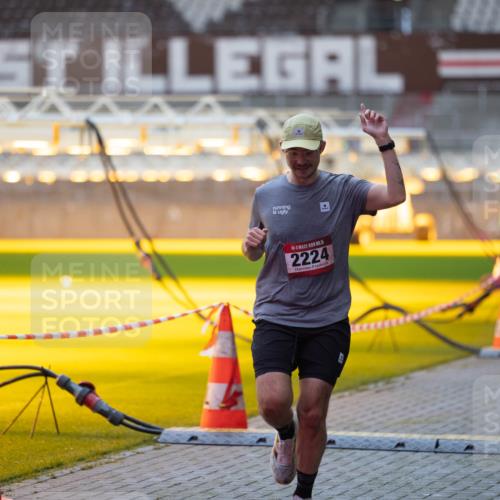 07.12.2025 - St. Pauli X-Mass-Run No. 15 Michael Strokosch http://msf.ph/oto/9361315 07.12.2025 10:51:34 Laufen 4, 15, 2224 meine-sportfotos.de