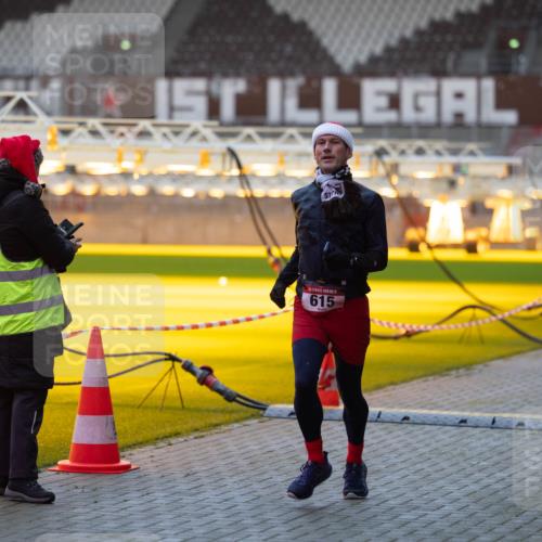 07.12.2025 - St. Pauli X-Mass-Run No. 15 Michael Strokosch http://msf.ph/oto/9361319 07.12.2025 10:51:38 Laufen 615 meine-sportfotos.de