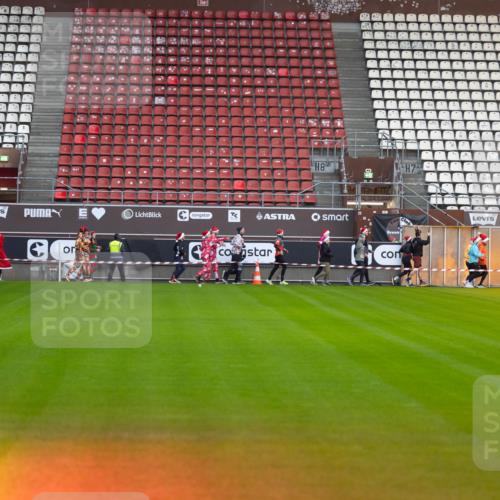 07.12.2025 - St. Pauli X-Mass-Run No. 15 Michael Strokosch http://msf.ph/oto/9361359 07.12.2025 10:53:13 Laufen 8, 7 meine-sportfotos.de