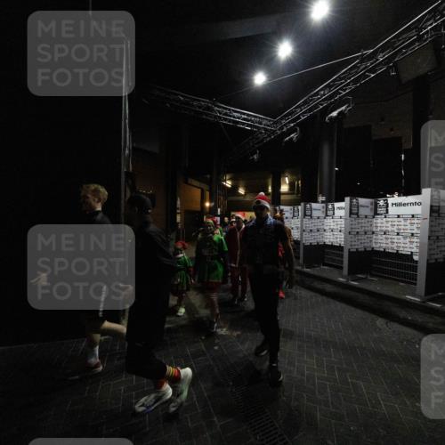 07.12.2025 - St. Pauli X-Mass-Run No. 15 Michael Strokosch http://msf.ph/oto/9361393 07.12.2025 11:11:50 Laufen  meine-sportfotos.de