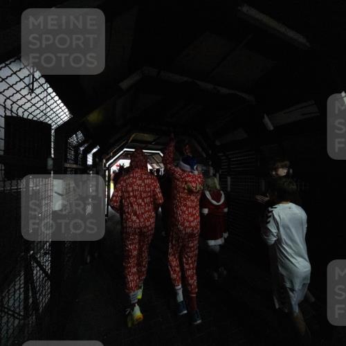 07.12.2025 - St. Pauli X-Mass-Run No. 15 Michael Strokosch http://msf.ph/oto/9361399 07.12.2025 11:11:57 Laufen 10, 40, 2 meine-sportfotos.de