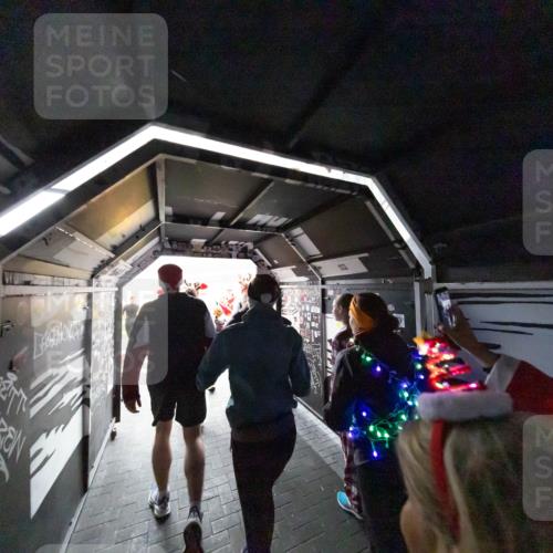 07.12.2025 - St. Pauli X-Mass-Run No. 15 Michael Strokosch http://msf.ph/oto/9361416 07.12.2025 11:12:09 Laufen  meine-sportfotos.de