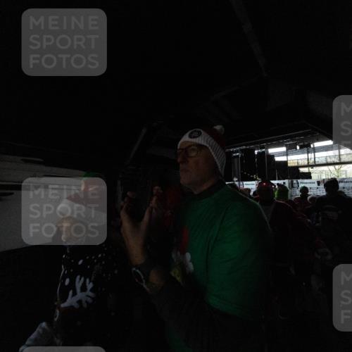 07.12.2025 - St. Pauli X-Mass-Run No. 15 Michael Strokosch http://msf.ph/oto/9361425 07.12.2025 11:12:18 Laufen  meine-sportfotos.de