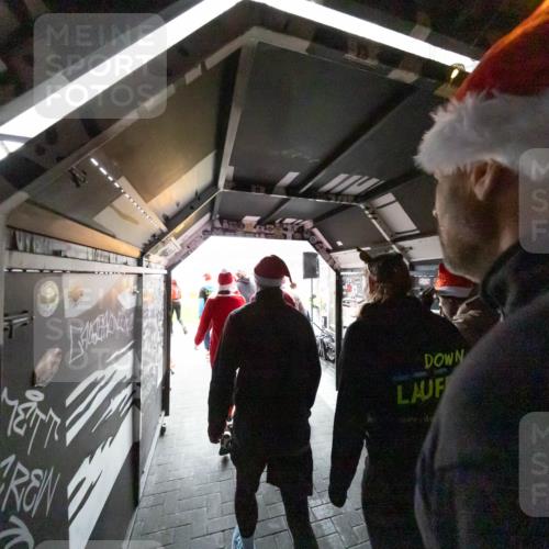 07.12.2025 - St. Pauli X-Mass-Run No. 15 Michael Strokosch http://msf.ph/oto/9361434 07.12.2025 11:12:34 Laufen  meine-sportfotos.de
