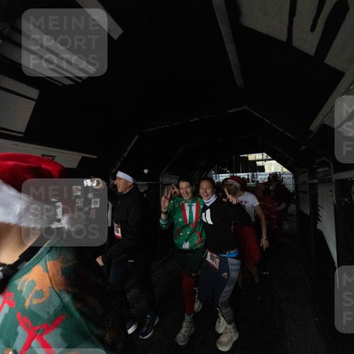 07.12.2025 - St. Pauli X-Mass-Run No. 15 Michael Strokosch http://msf.ph/oto/9361466 07.12.2025 11:12:54 Laufen  meine-sportfotos.de
