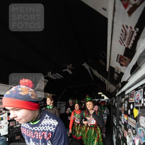 07.12.2025 - St. Pauli X-Mass-Run No. 15 Michael Strokosch http://msf.ph/oto/9361495 07.12.2025 11:13:13 Laufen 250, 29 meine-sportfotos.de