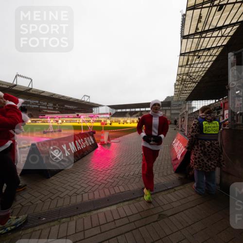 07.12.2025 - St. Pauli X-Mass-Run No. 15 Michael Strokosch http://msf.ph/oto/9361593 07.12.2025 11:17:52 Laufen  meine-sportfotos.de
