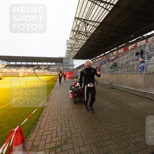 07.12.2025 - St. Pauli X-Mass-Run No. 15 Michael Strokosch http://msf.ph/oto/9361597 07.12.2025 11:19:23 Laufen 243 meine-sportfotos.de