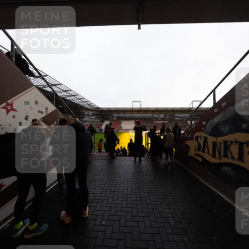 07.12.2025 - St. Pauli X-Mass-Run No. 15 Michael Strokosch http://msf.ph/oto/9361663 07.12.2025 11:31:15 Laufen  meine-sportfotos.de