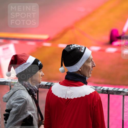 07.12.2025 - St. Pauli X-Mass-Run No. 15 Michael Strokosch http://msf.ph/oto/9361687 07.12.2025 11:35:20 Laufen  meine-sportfotos.de