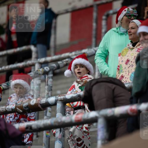 07.12.2025 - St. Pauli X-Mass-Run No. 15 Michael Strokosch http://msf.ph/oto/9361696 07.12.2025 11:35:56 Laufen 15, 25 meine-sportfotos.de