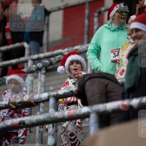 07.12.2025 - St. Pauli X-Mass-Run No. 15 Michael Strokosch http://msf.ph/oto/9361697 07.12.2025 11:35:57 Laufen 15, 25, 34, 172 meine-sportfotos.de