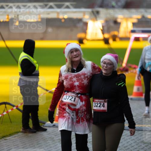 07.12.2025 - St. Pauli X-Mass-Run No. 15 Michael Strokosch http://msf.ph/oto/9361701 07.12.2025 11:36:18 Laufen 3721, 3224 meine-sportfotos.de