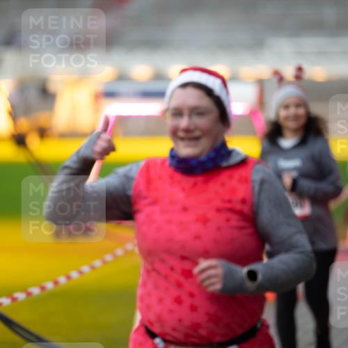 07.12.2025 - St. Pauli X-Mass-Run No. 15 Michael Strokosch http://msf.ph/oto/9361727 07.12.2025 11:37:33 Laufen  meine-sportfotos.de