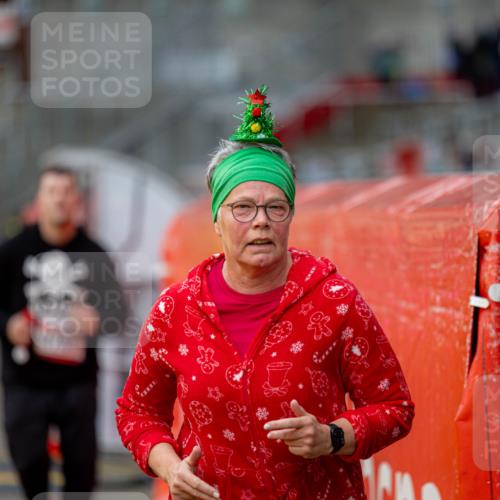 07.12.2025 - St. Pauli X-Mass-Run No. 15 Michael Strokosch http://msf.ph/oto/9361731 07.12.2025 11:37:51 Laufen  meine-sportfotos.de
