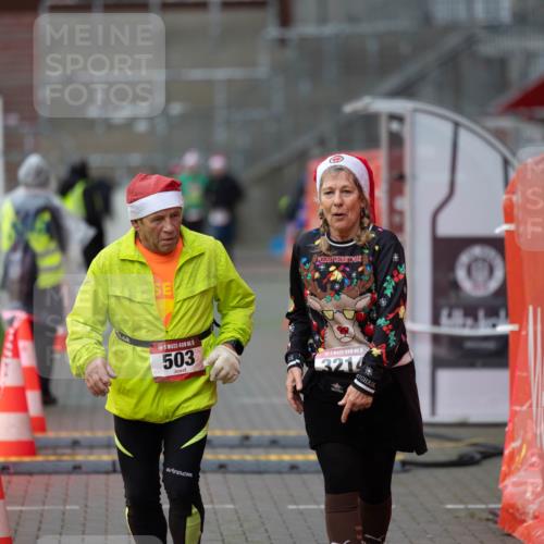 07.12.2025 - St. Pauli X-Mass-Run No. 15 Michael Strokosch http://msf.ph/oto/9361735 07.12.2025 11:38:08 Laufen 5, 503, 15, 3214 meine-sportfotos.de