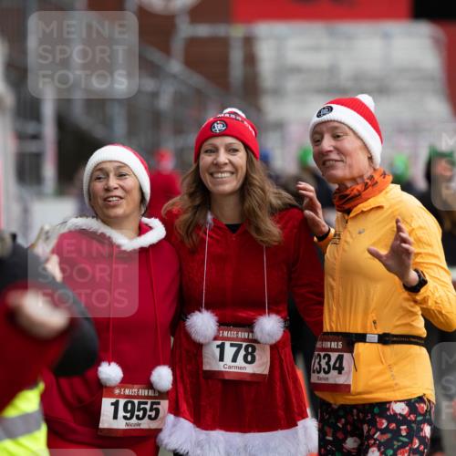 07.12.2025 - St. Pauli X-Mass-Run No. 15 Michael Strokosch http://msf.ph/oto/9361760 07.12.2025 11:47:07 Laufen 5, 1955, 178, 15, 334 meine-sportfotos.de