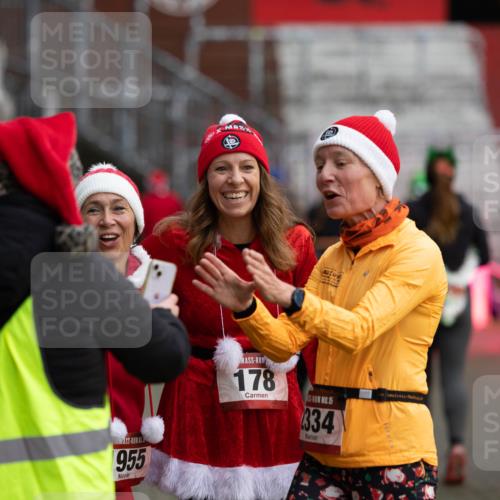07.12.2025 - St. Pauli X-Mass-Run No. 15 Michael Strokosch http://msf.ph/oto/9361762 07.12.2025 11:47:08 Laufen 955, 178, 15, 334 meine-sportfotos.de