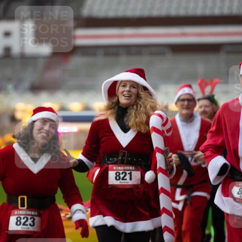 07.12.2025 - St. Pauli X-Mass-Run No. 15 Michael Strokosch http://msf.ph/oto/9361776 07.12.2025 11:47:34 Laufen 0, 823, 000, 15, 821, 824 meine-sportfotos.de