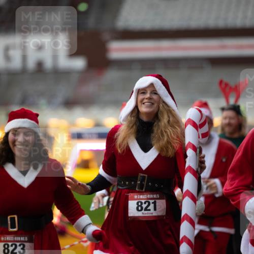 07.12.2025 - St. Pauli X-Mass-Run No. 15 Michael Strokosch http://msf.ph/oto/9361778 07.12.2025 11:47:35 Laufen 0, 15, 823, 2, 15, 821, 824 meine-sportfotos.de