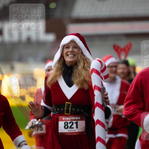 07.12.2025 - St. Pauli X-Mass-Run No. 15 Michael Strokosch http://msf.ph/oto/9361783 07.12.2025 11:47:36 Laufen 15, 0, 75, 15, 821, 824, 15 meine-sportfotos.de