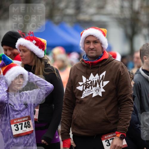 07.12.2025 - St. Pauli X-Mass-Run No. 15 Michael Strokosch http://msf.ph/oto/9361797 07.12.2025 11:55:00 Laufen 5, 3748, 2, 20, 23, 2, 1910, 329, 37 meine-sportfotos.de