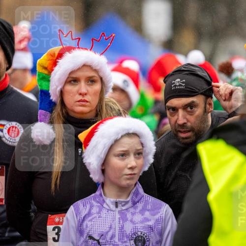 07.12.2025 - St. Pauli X-Mass-Run No. 15 Michael Strokosch http://msf.ph/oto/9361822 07.12.2025 12:07:24 Laufen 1910, 3 meine-sportfotos.de