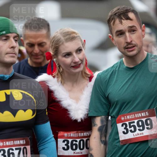 07.12.2025 - St. Pauli X-Mass-Run No. 15 Michael Strokosch http://msf.ph/oto/9361833 07.12.2025 12:07:48 Laufen 5, 3670, 3600, 15, 3599 meine-sportfotos.de
