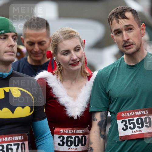 07.12.2025 - St. Pauli X-Mass-Run No. 15 Michael Strokosch http://msf.ph/oto/9361834 07.12.2025 12:07:48 Laufen 5, 3670, 3600, 15, 3599 meine-sportfotos.de
