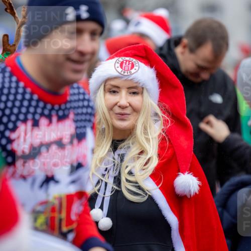07.12.2025 - St. Pauli X-Mass-Run No. 15 Michael Strokosch http://msf.ph/oto/9361853 07.12.2025 12:20:13 Laufen 1910 meine-sportfotos.de