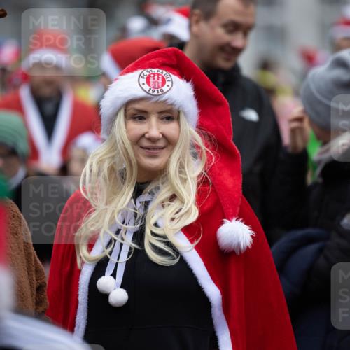 07.12.2025 - St. Pauli X-Mass-Run No. 15 Michael Strokosch http://msf.ph/oto/9361857 07.12.2025 12:20:14 Laufen 1910 meine-sportfotos.de